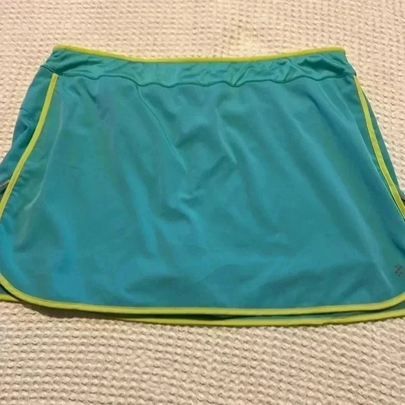 IZOD Perform Basix Cool-FX Womens Skorts A920 - Picture 1 of 6